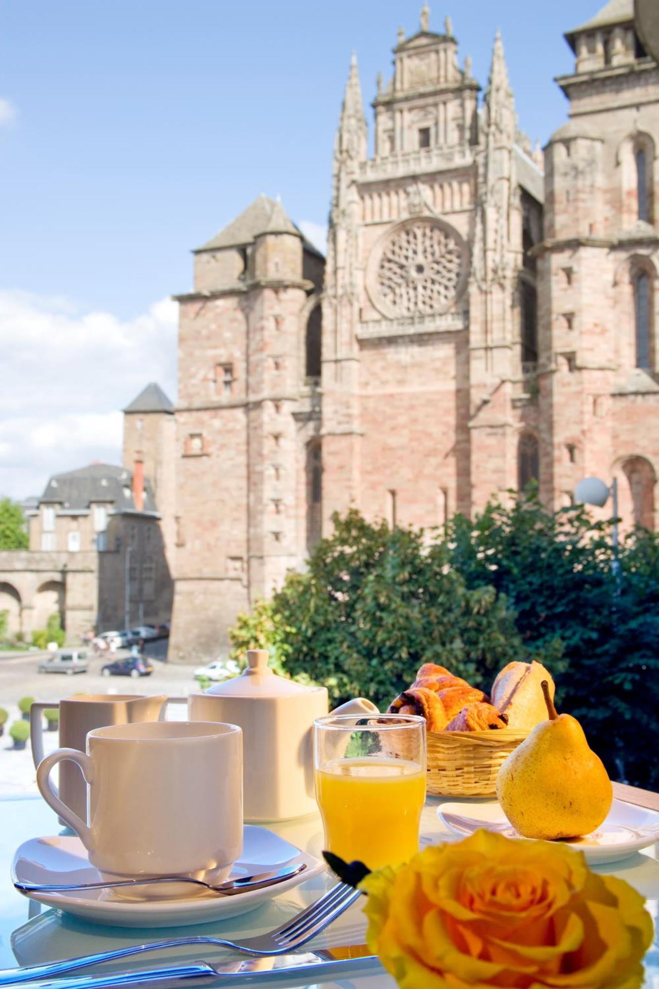 Hotel Mercure Rodez Cathedrale Exterior foto