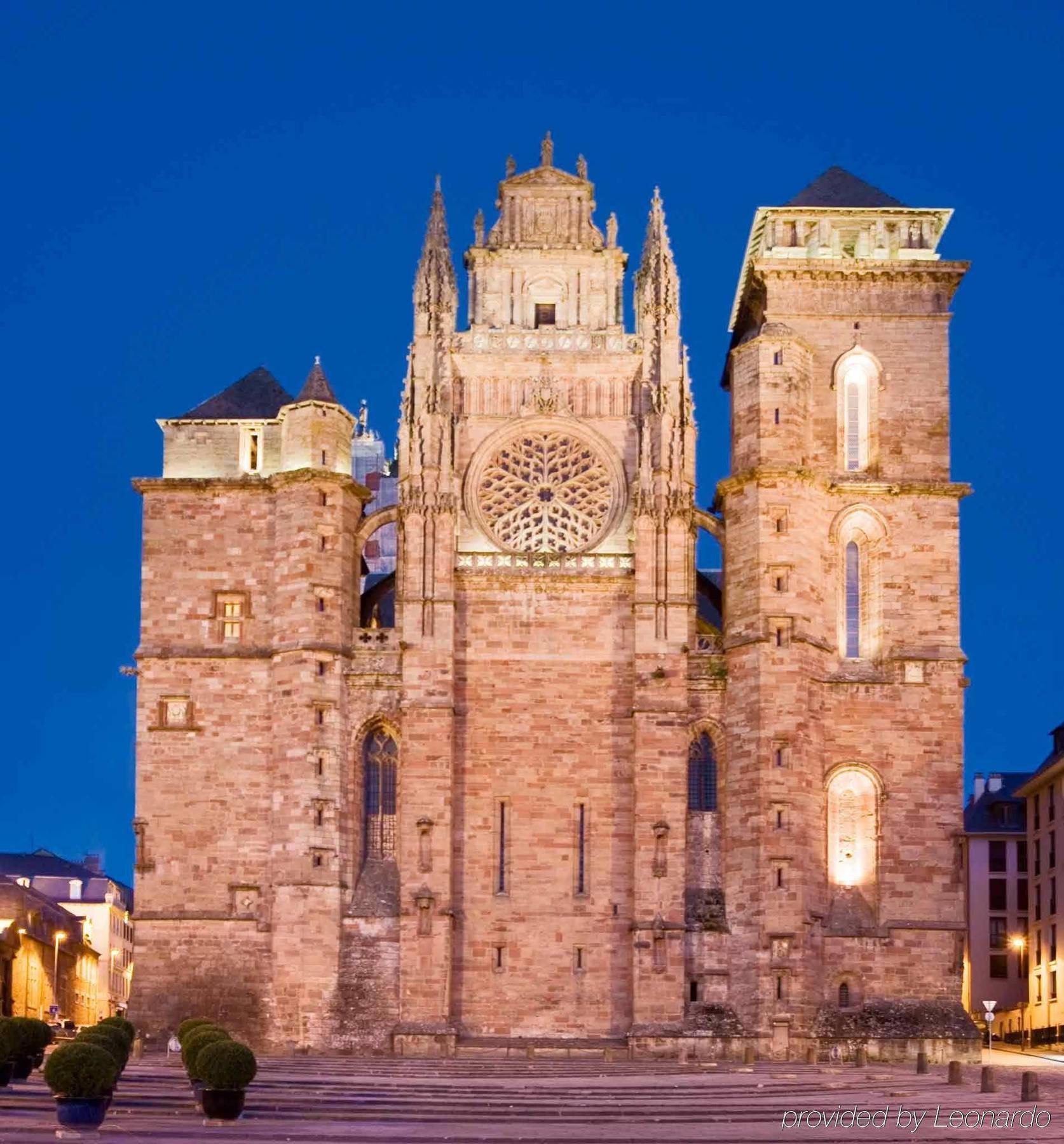 Hotel Mercure Rodez Cathedrale Exterior foto